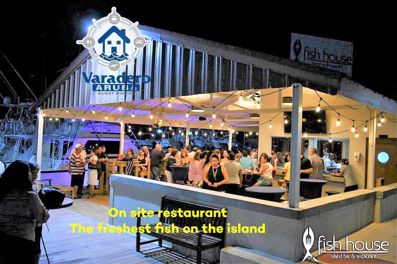 Varadero Marina Airport Guests Rooms Ораньестад Экстерьер фото
