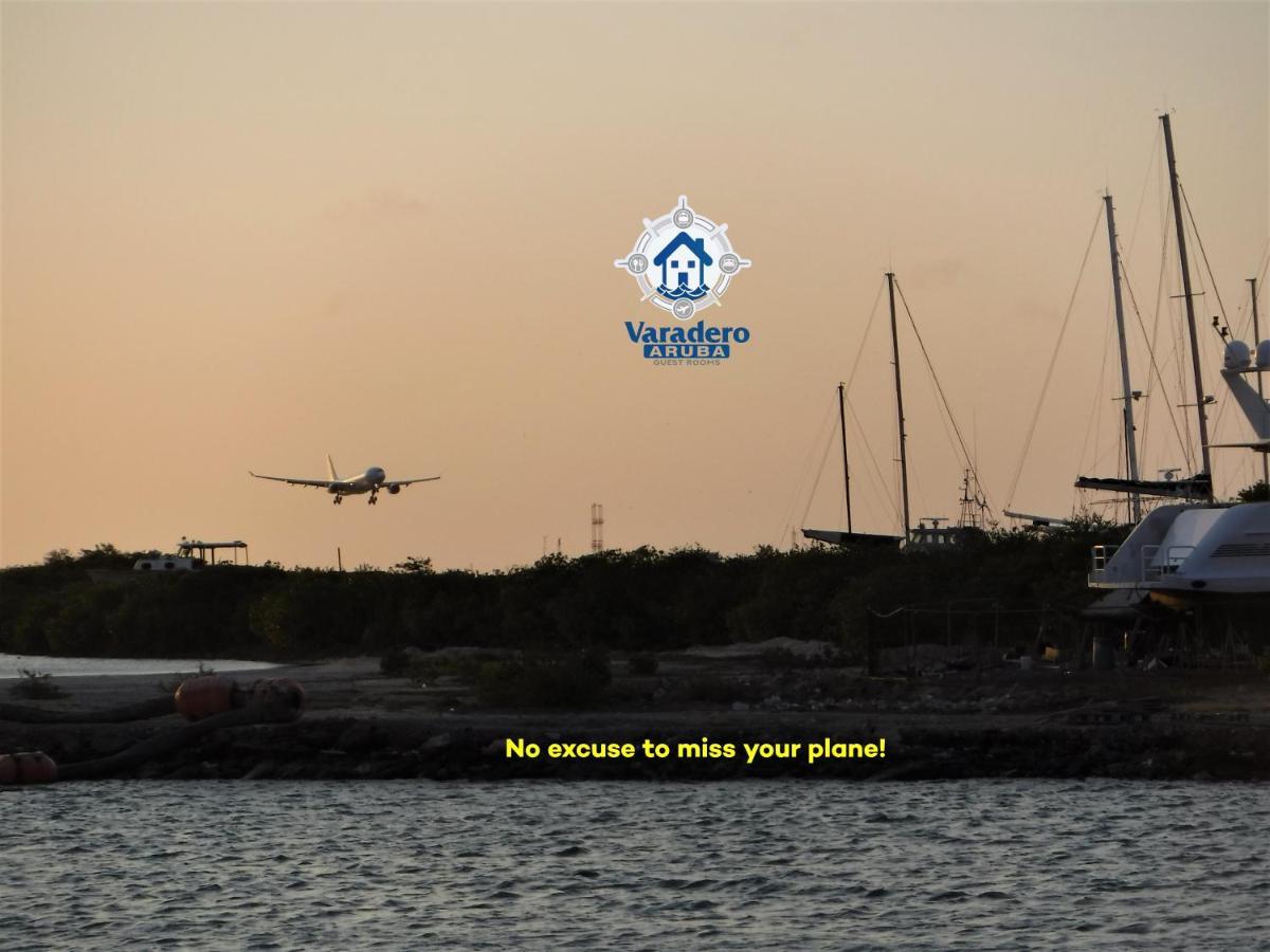 Varadero Marina Airport Guests Rooms Ораньестад Экстерьер фото