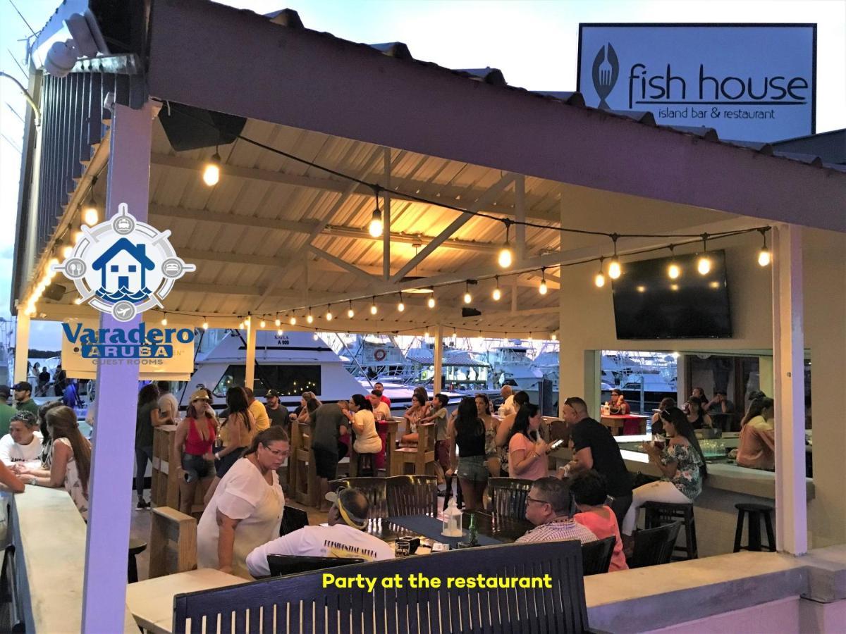 Varadero Marina Airport Guests Rooms Ораньестад Экстерьер фото