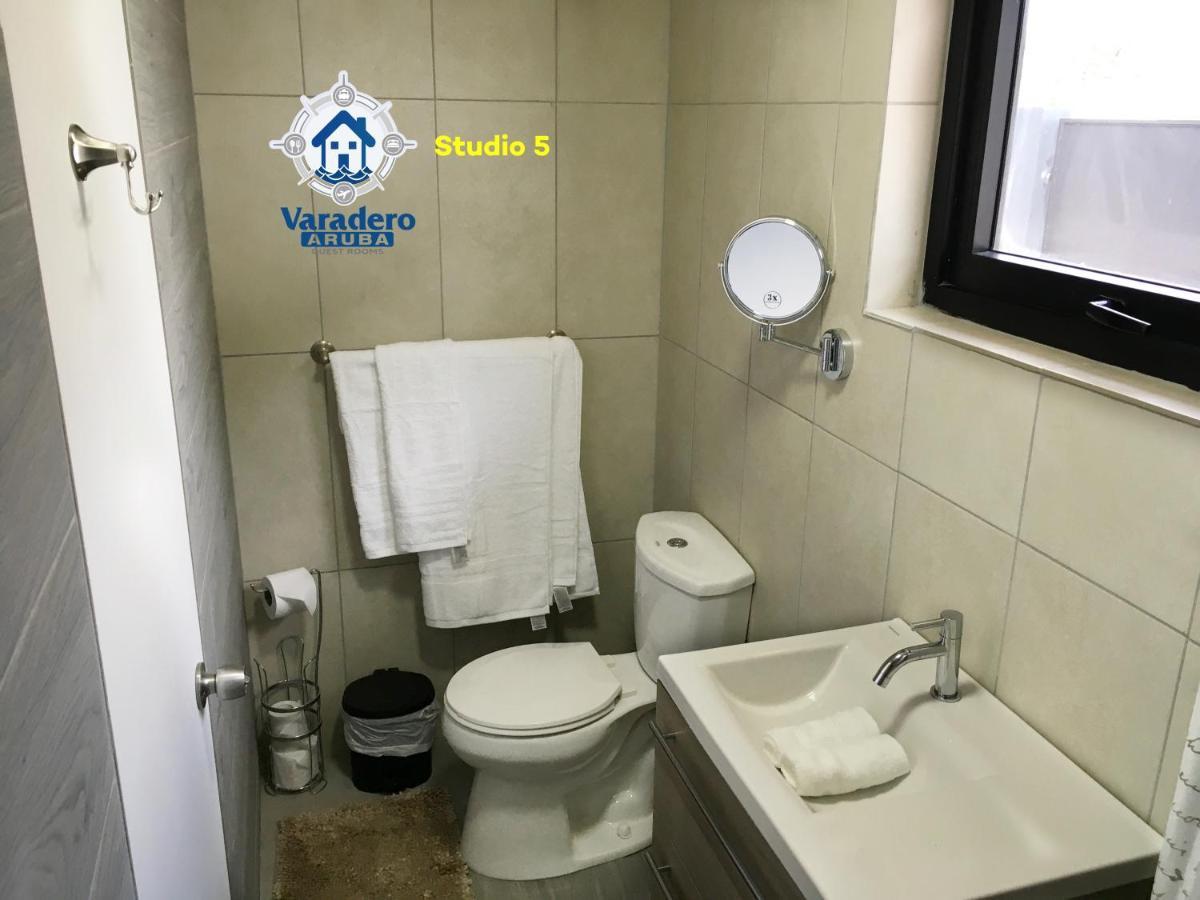 Varadero Marina Airport Guests Rooms Ораньестад Экстерьер фото